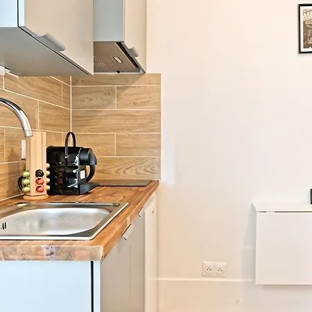 Equipe Dans Le 18eme Arrondissement Apartment Paris