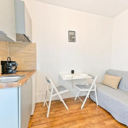 Equipe Dans Le 18eme Arrondissement Apartment Paris